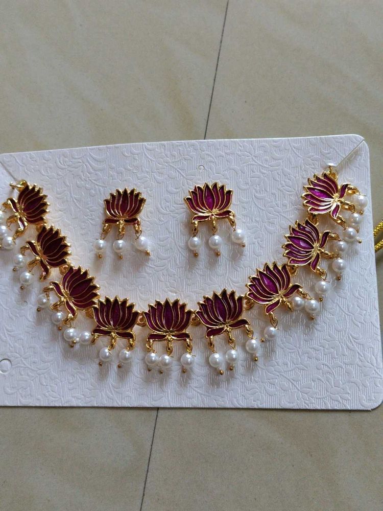 Lotus Necklace Set