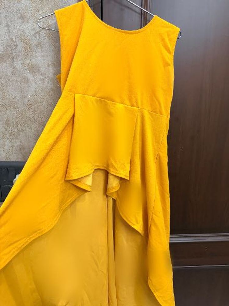 Very classy yellow high low top