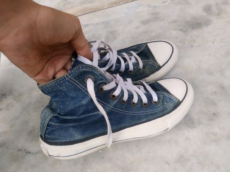 blue fashionable shoes