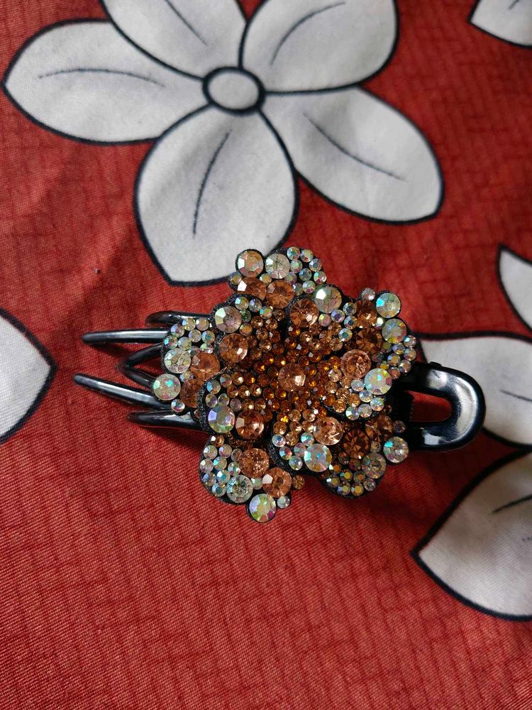 Sparkling Rhinestone Flower Hair Claw