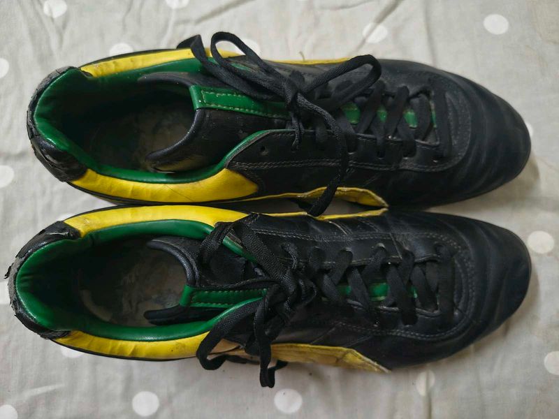 VINTAGE PUMA PELE SHOES