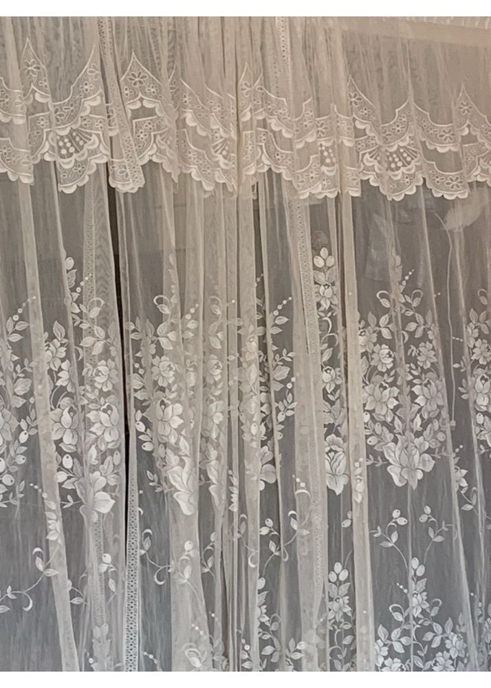 5 Curtains