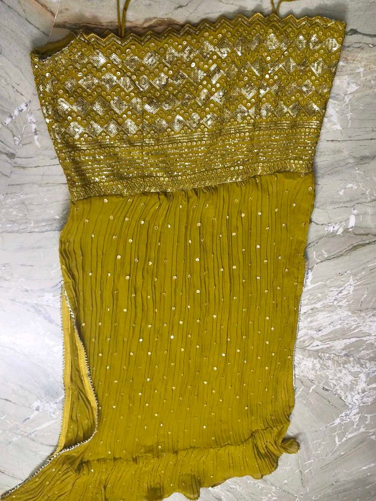 Yellow Naira cut suit with straps sleeves