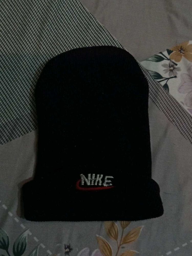 Black Wool Cap