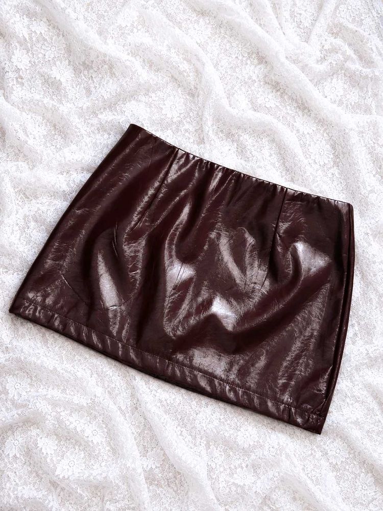 Chic Faux Leather Mini Skirt