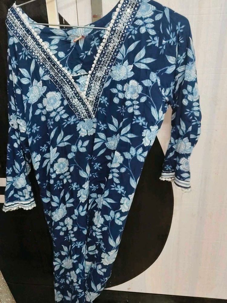 Blue Floral Printed Kurta