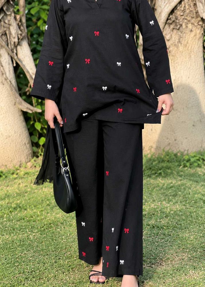 Elegant Black Kurta Set with Bow Embroidery