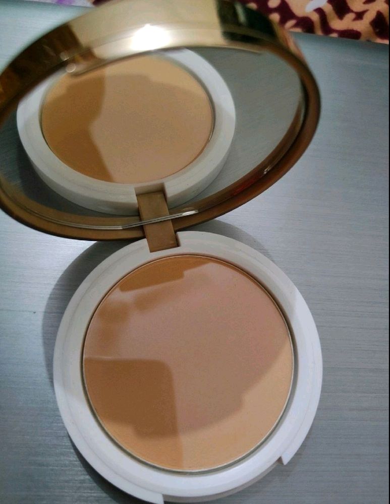 Bella Voste Compact In Ivory Shade