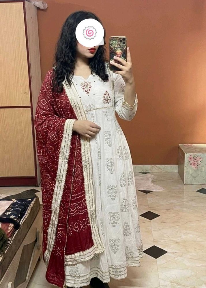 Off-White Anarkali Kurti &amp; Bandhani Dupatta Set
