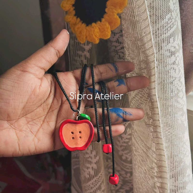 Apple pendant