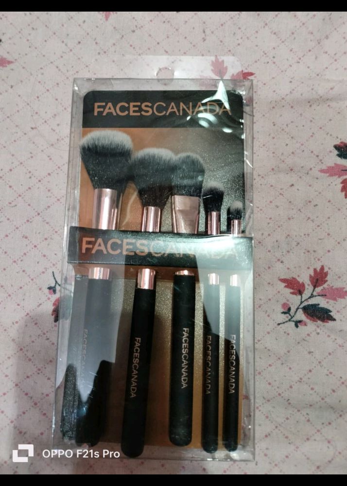 Makeup Brush