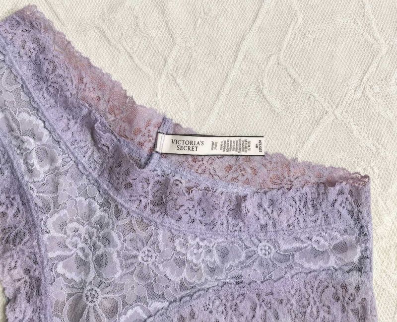 Victoria's Secret Lace Cheeky Panty 🎀🦢