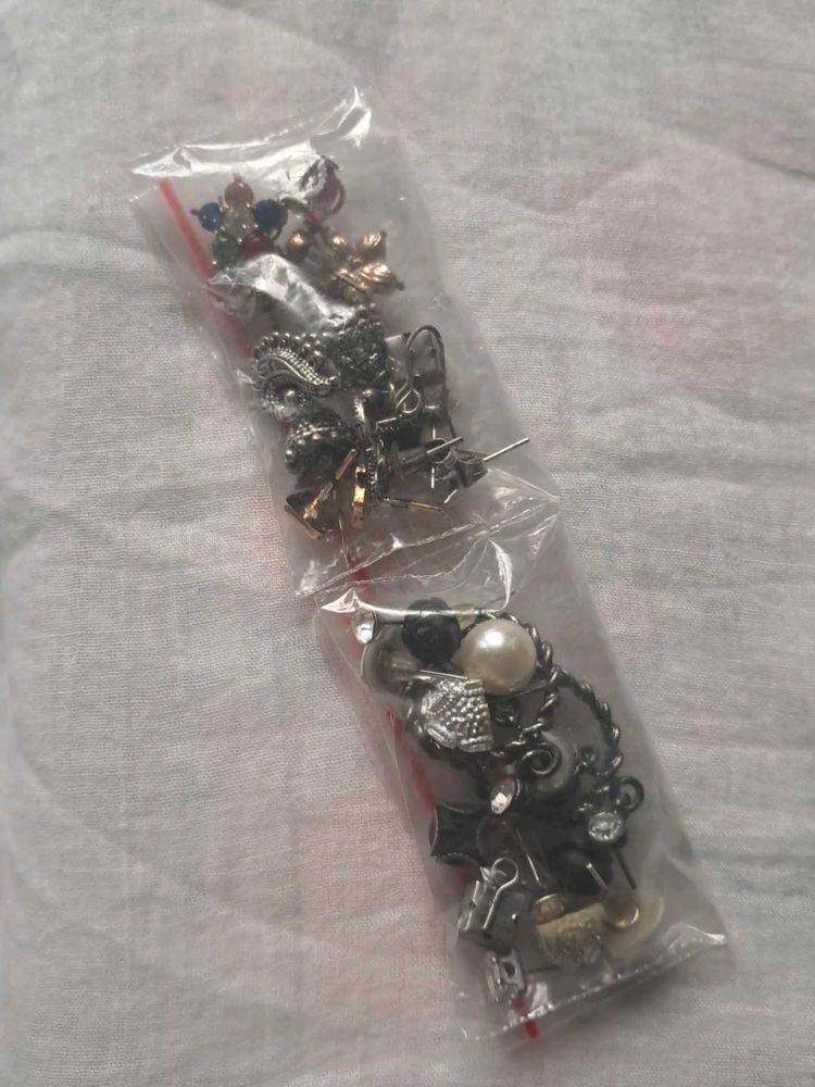 199 for 14 pairs - Surprise Earing Pouches