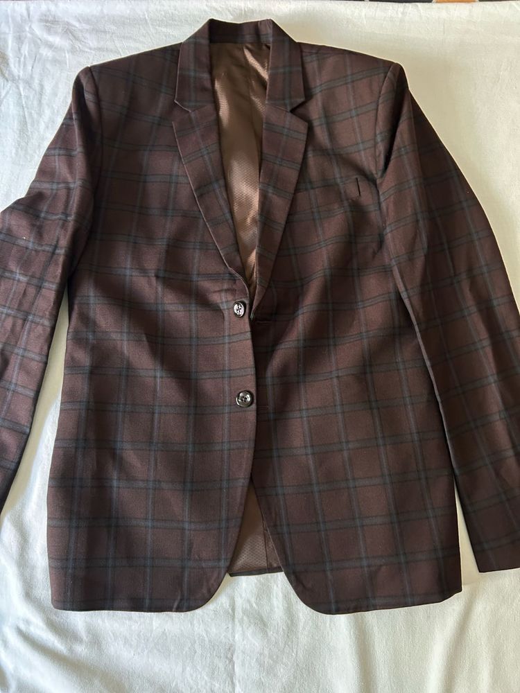 Arvind Checkered 3 Piece Suit Set With Cover