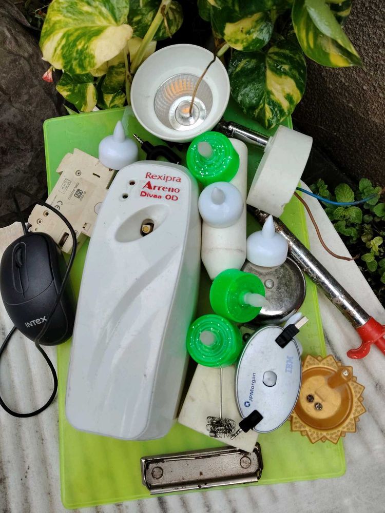 Assorted Electronics and Accessories Lot