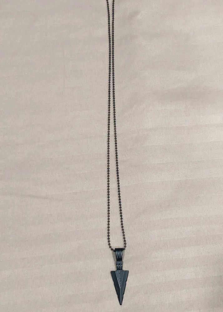 Black Arrowhead Pendant Necklace