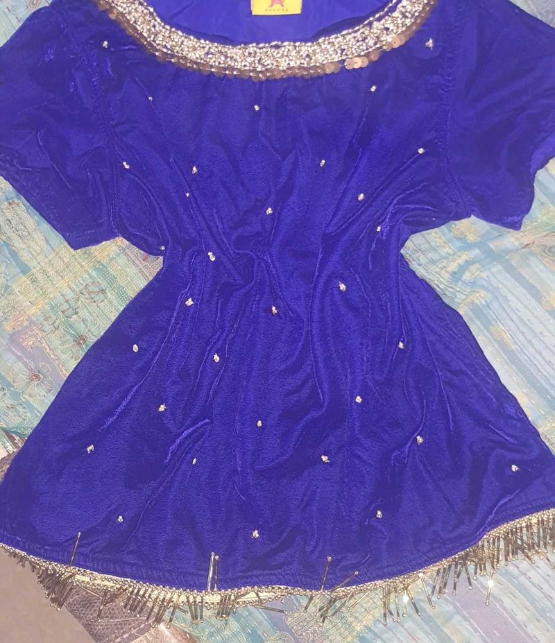 cute ethnic short kurta.