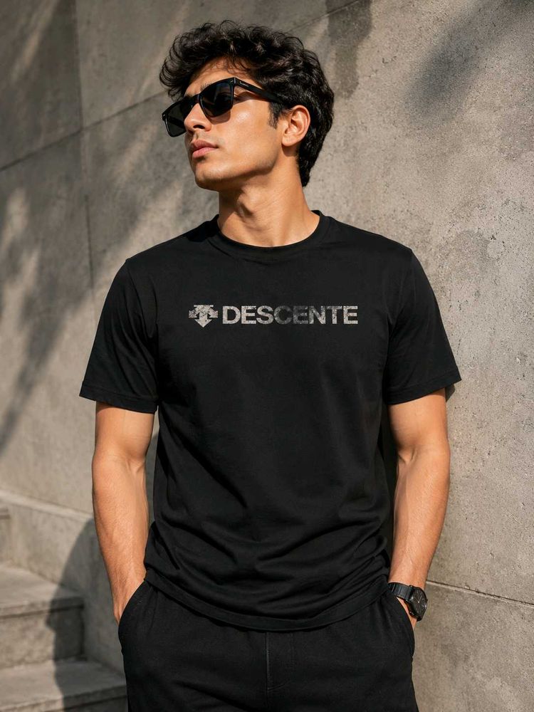 Descente Black T-Shirt