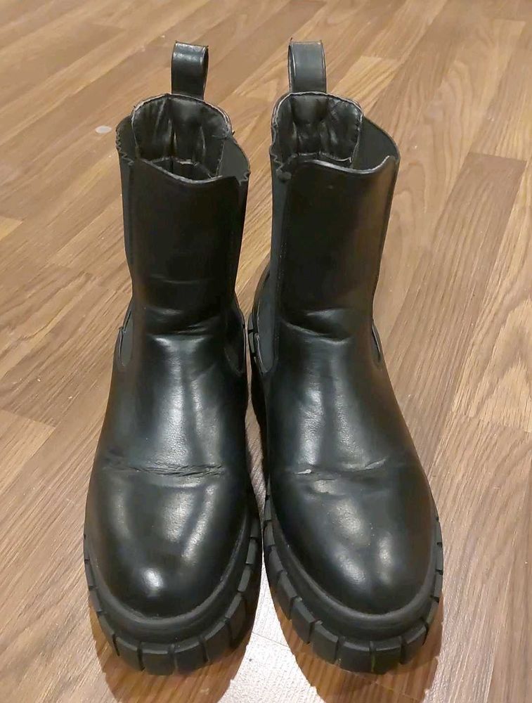 Black Chunky Sole Chelsea Boots
