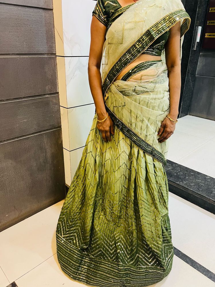 Branded Designer Lehenga And Saree 2 In One