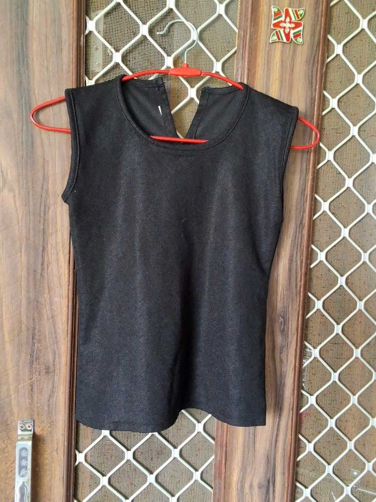 Sleek Black Sleeveless Top