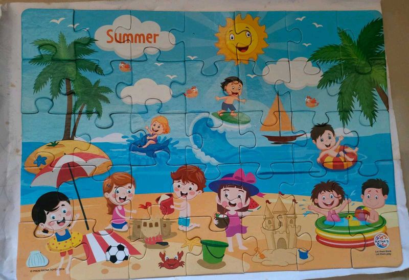 Pack of 1 Seasonal Jigsaw Puzzle for 2+ toddler