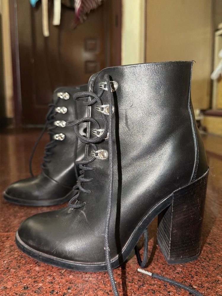 Authentic Diesel boots