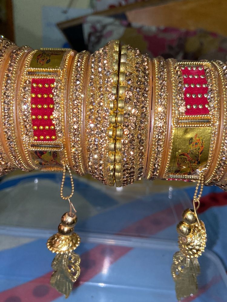 Golden and red Dulhan Chuda💕