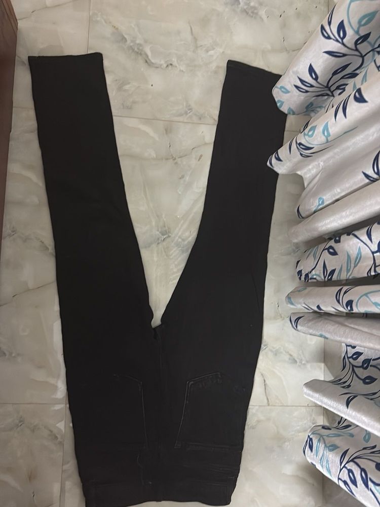 Classic Black Skinny Fit Jeans