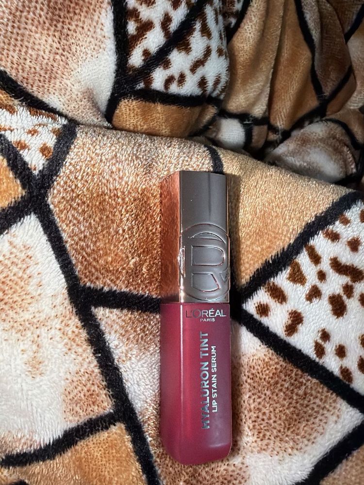 L'Oreal Hyaluron Tint Lip Stain Serum