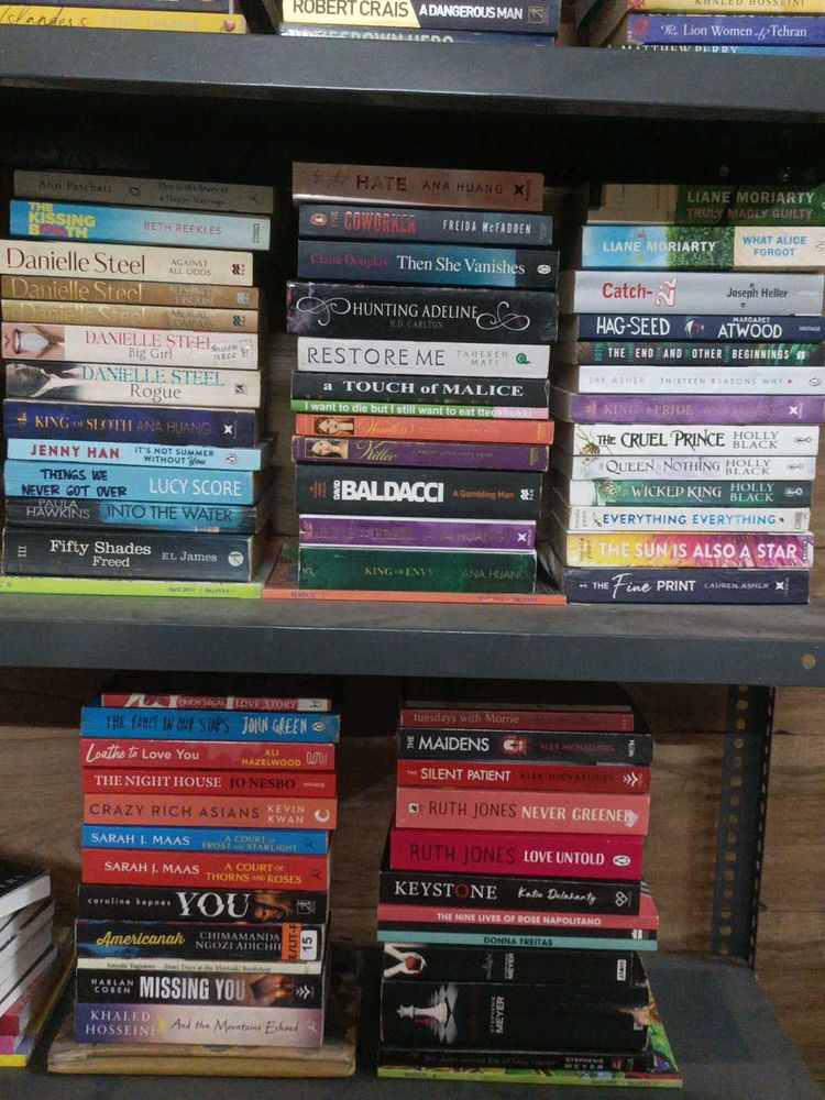 Mixed Fiction Books Bundle