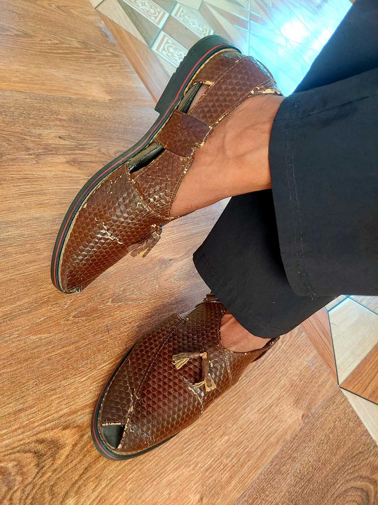 Men's Brown Textured Sandals