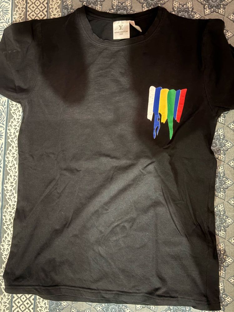 t shirt