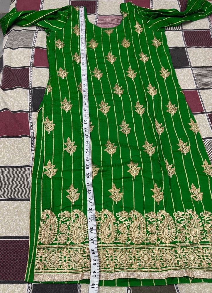 Green Embroidered Kurta