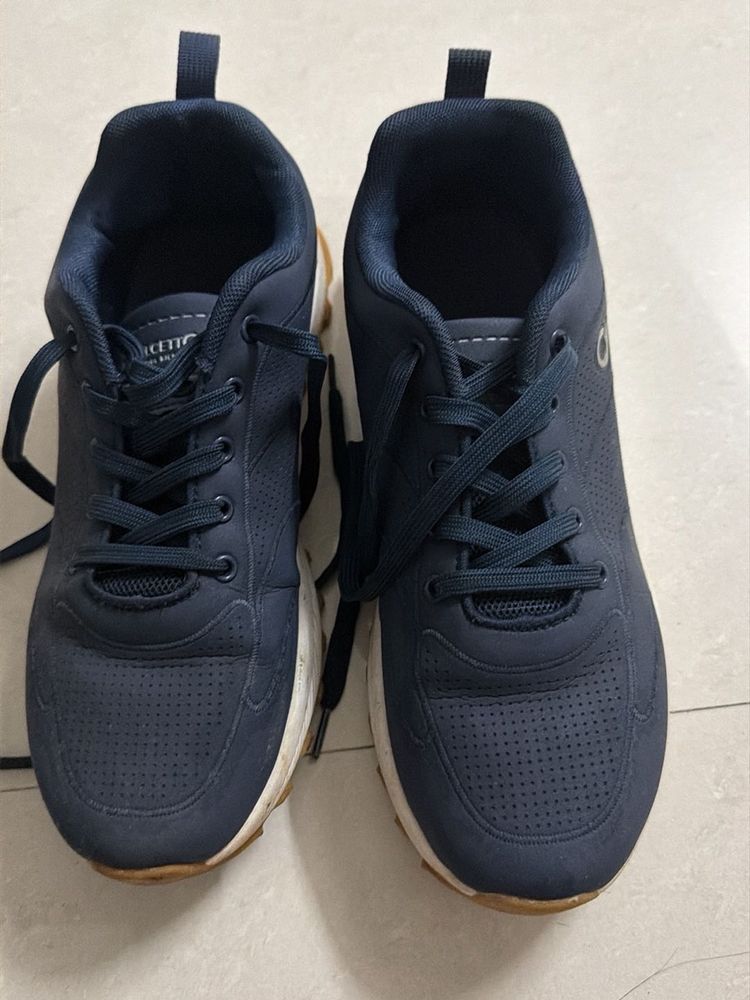 Men's Navy Blue Casual Sneakers