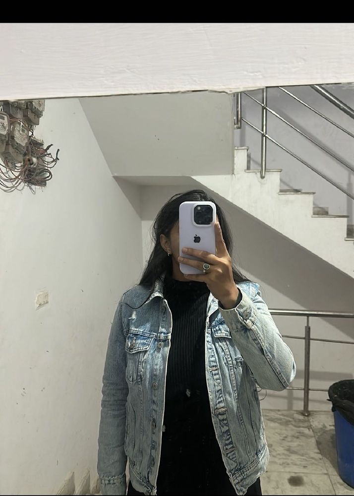 Denim Jacket - Stylish &amp; Trendy