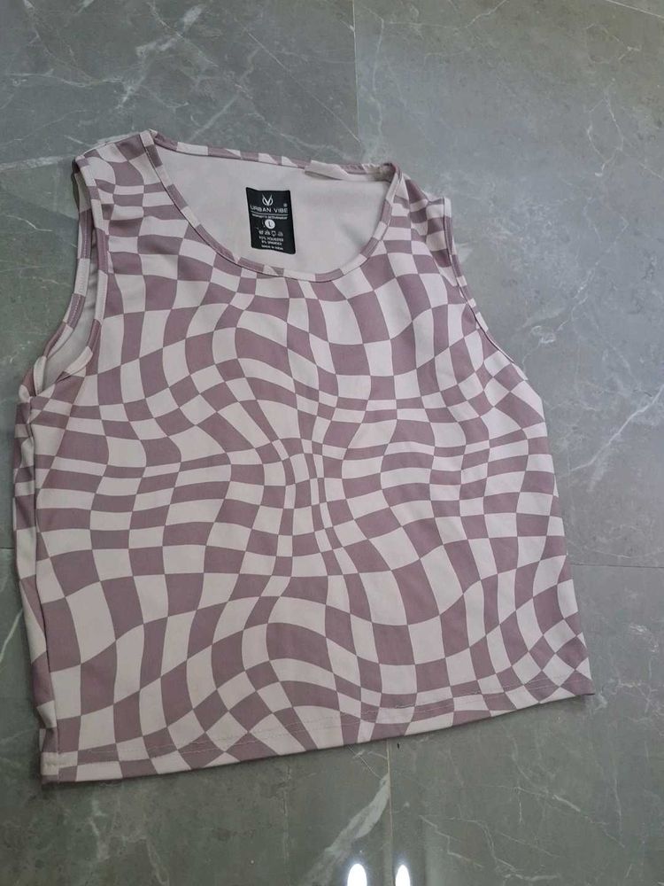 Wavy Checkered Crop Top