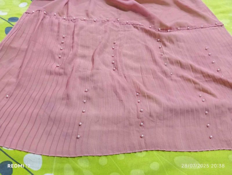 Pink Pleated Pearl Stole