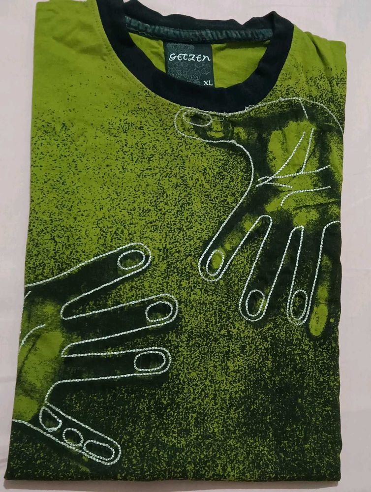 Green Graphic Print T-Shirt