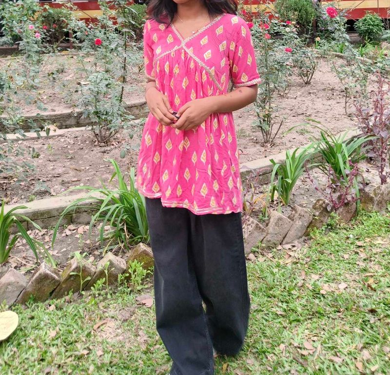 Beautiful Pink Printed Kurta