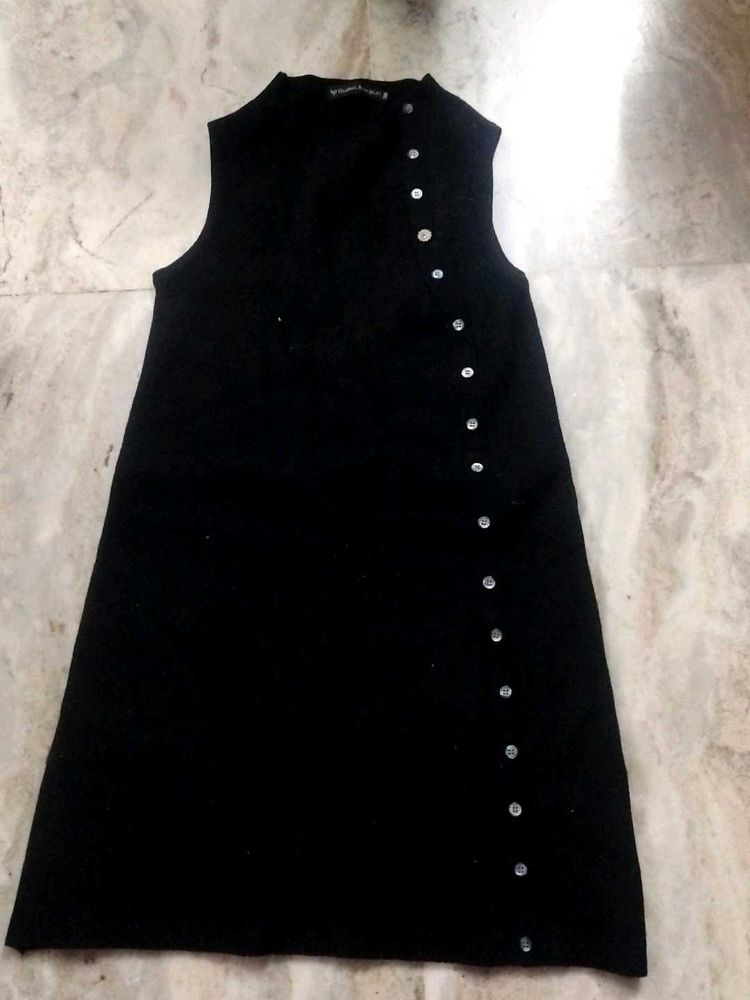 Black Warm Sleeveless Dress