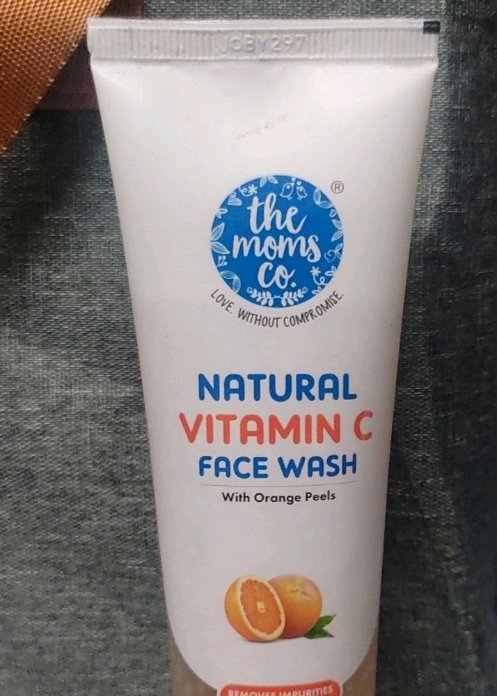 Vitamin C Facewash
