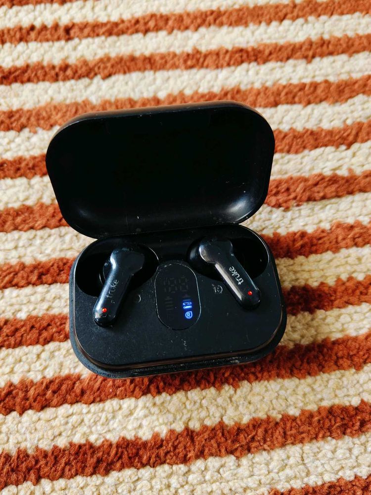 Truke Buds Q1: Touchscreen/Tap Control
