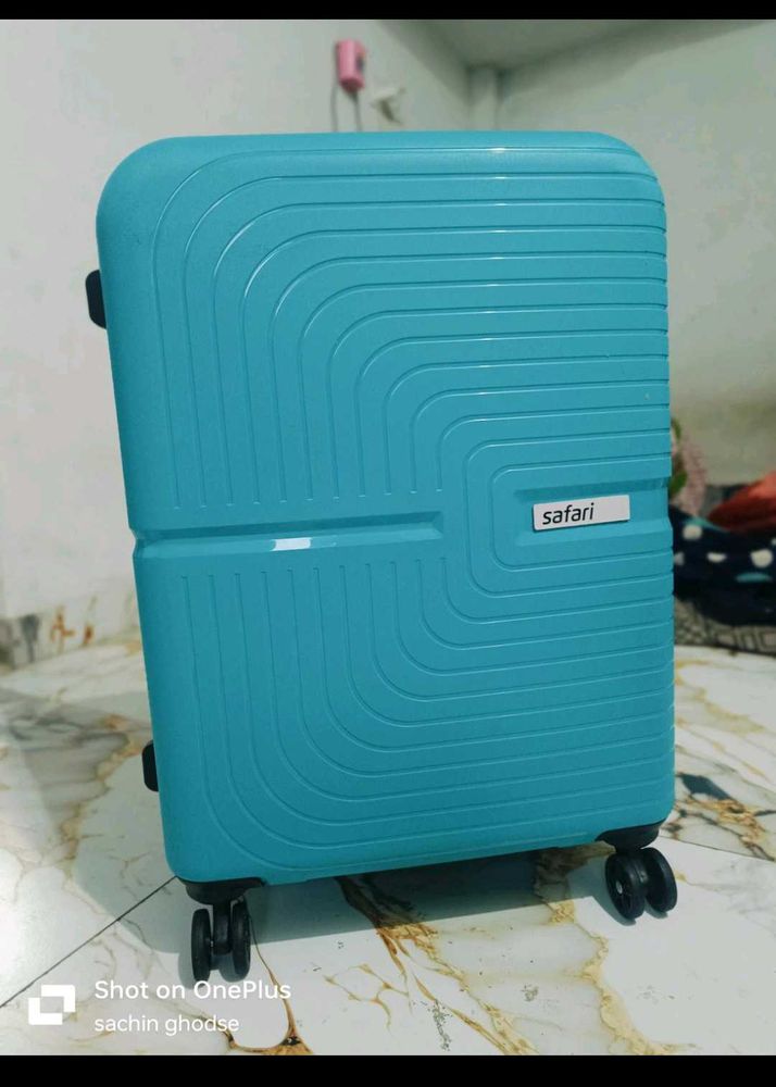 SAFARI BRAND Large Size Trolly  (75 CM) 8 wheels