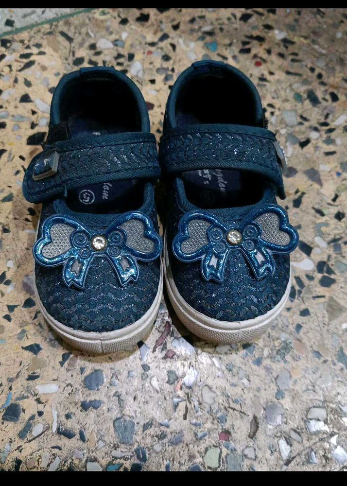 Shoe