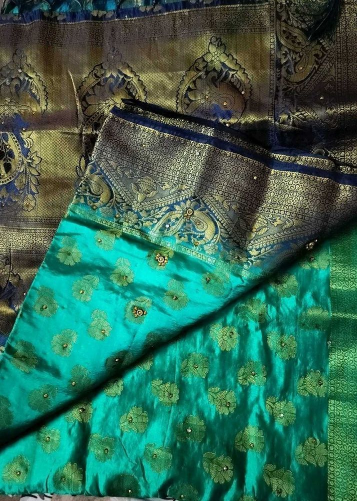 Pattu Silk Saree With Blouse