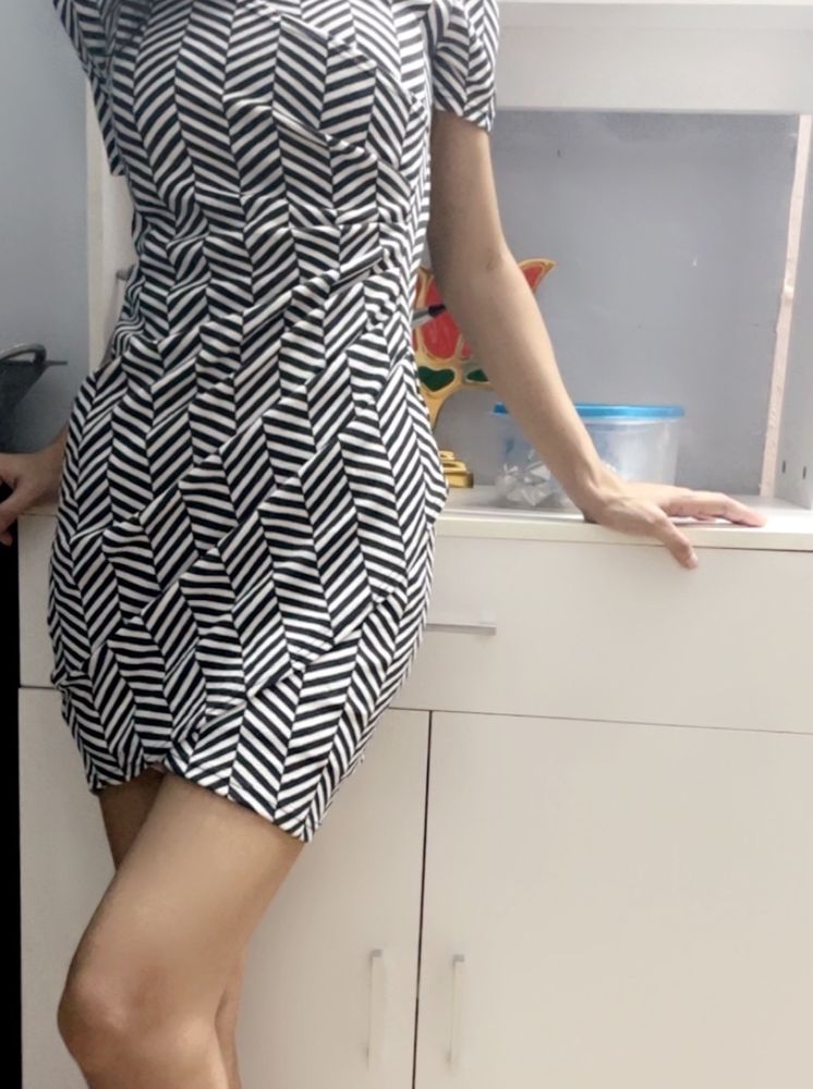 Unique Black &amp; White Geometric Print Mini Dress