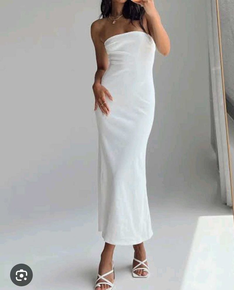 Elegant White Strapless Dress