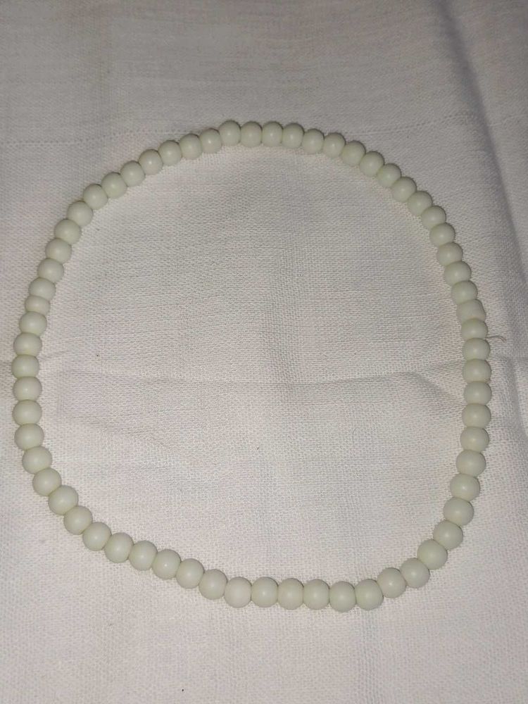 Elegant Beaded Necklace