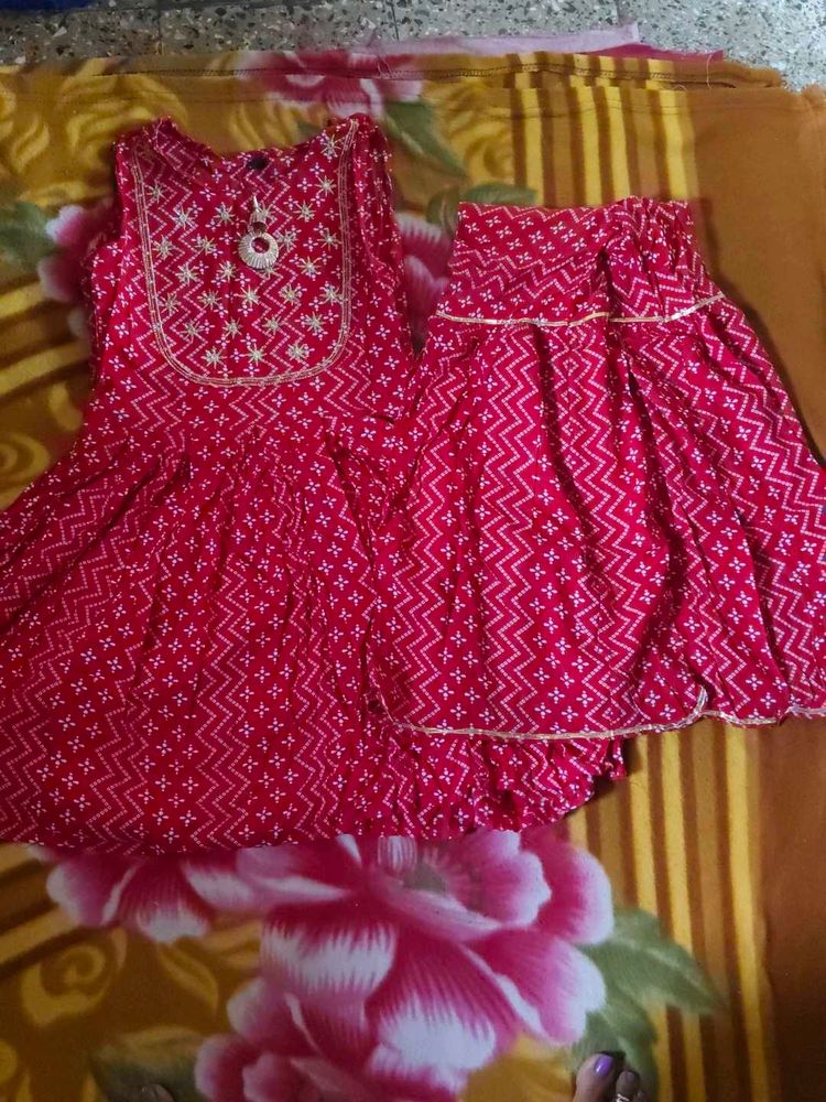 Beautiful Red Kurta Set